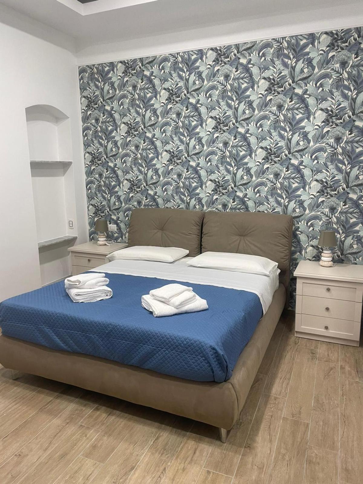 Residenza Amato Suites Наполи Екстериор снимка